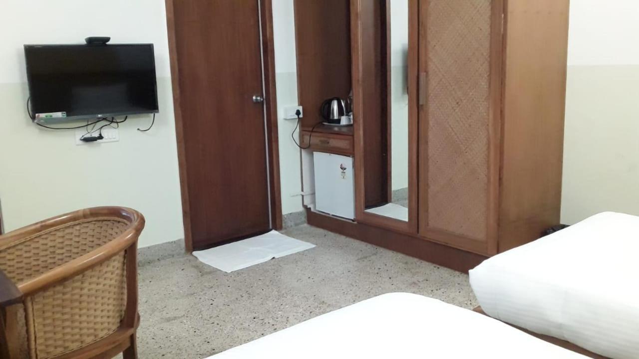 Hanu Reddy Residences - Nawab Habibullah Avenue Ченнаи Экстерьер фото